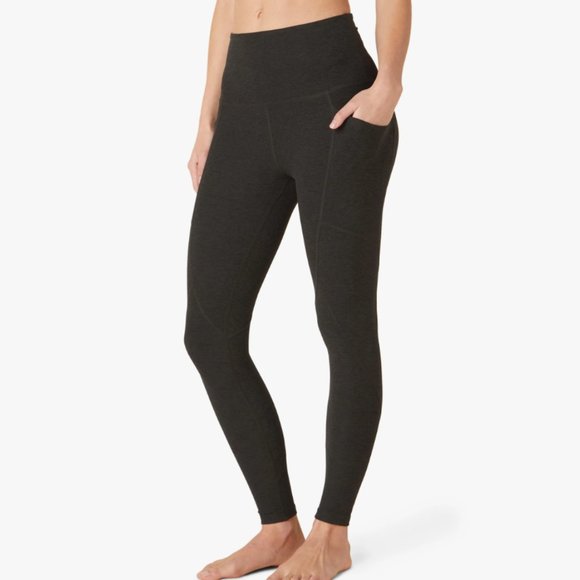 Beyond Yoga 418 Size Small Equipped Pocket Midi Legging in Darkest Night - Picture 1 of 5